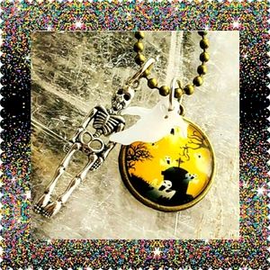 HALLOWEEN NECKLACE